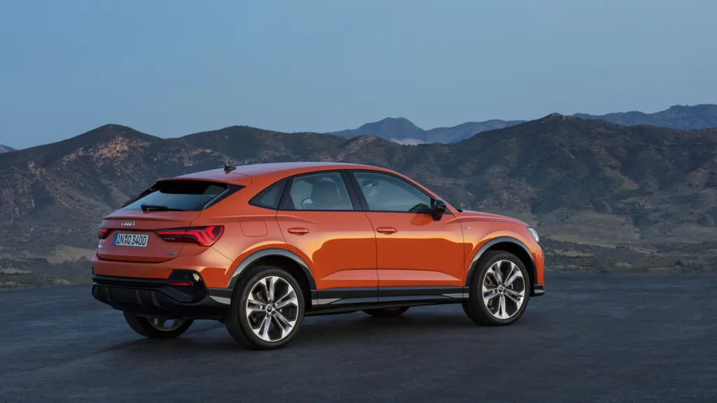 AUDI-Q3-sportback-exterier.jpg
