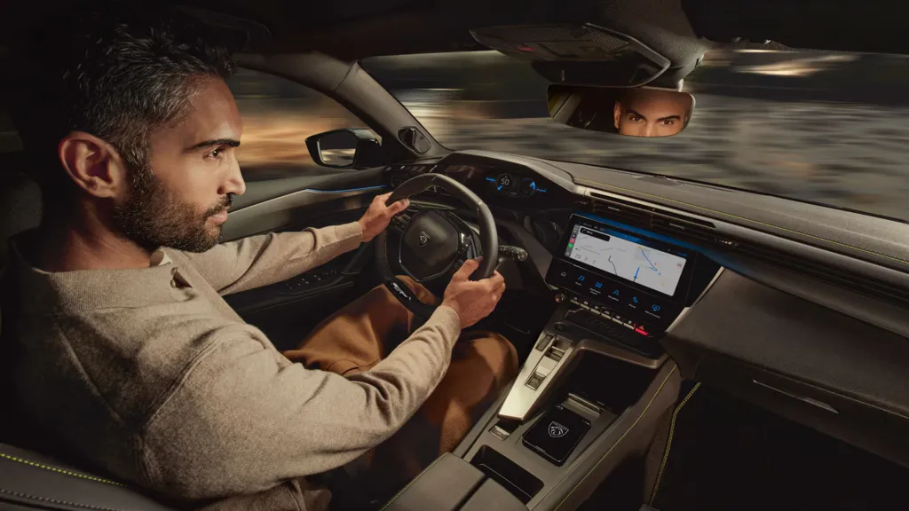 PEUGEOT_E408_gallery_interior_3_D_1920x1080.jpg