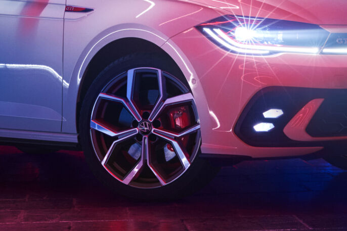 po4867-polo-gti-exterieur-detail-rim-driving-10-6