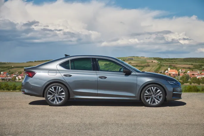 68_Skoda_Octavia_a8785cc8-min