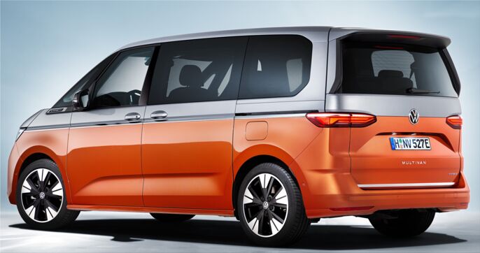 2022-Volkswagen-T7-Multivan-plug-in-hybrid-iu02