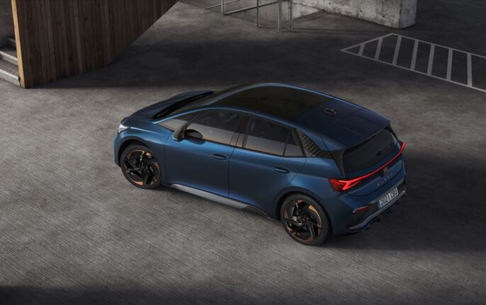 CUPRA-Born_06_HQ-min