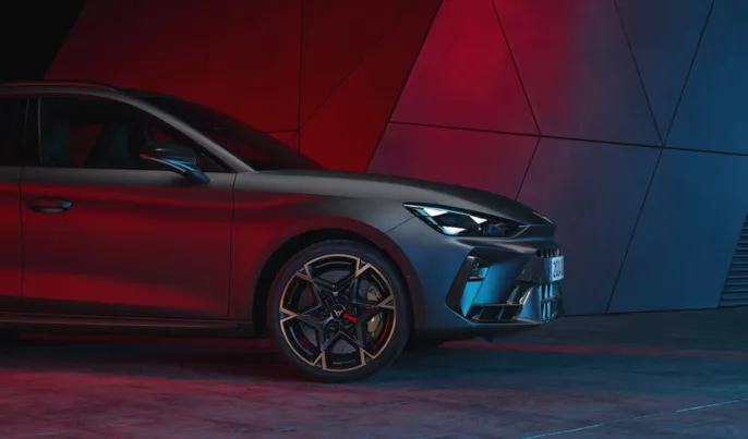 CUPRA_Leon_Sportstourer_05_HQ-min