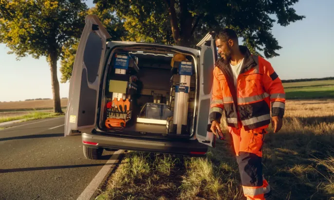 cdc0888-vw-caddy-cargo