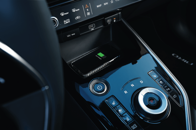 Niro_SG2_Interiér_10_Bezdrátová nabíječka mobilních telefonů-min