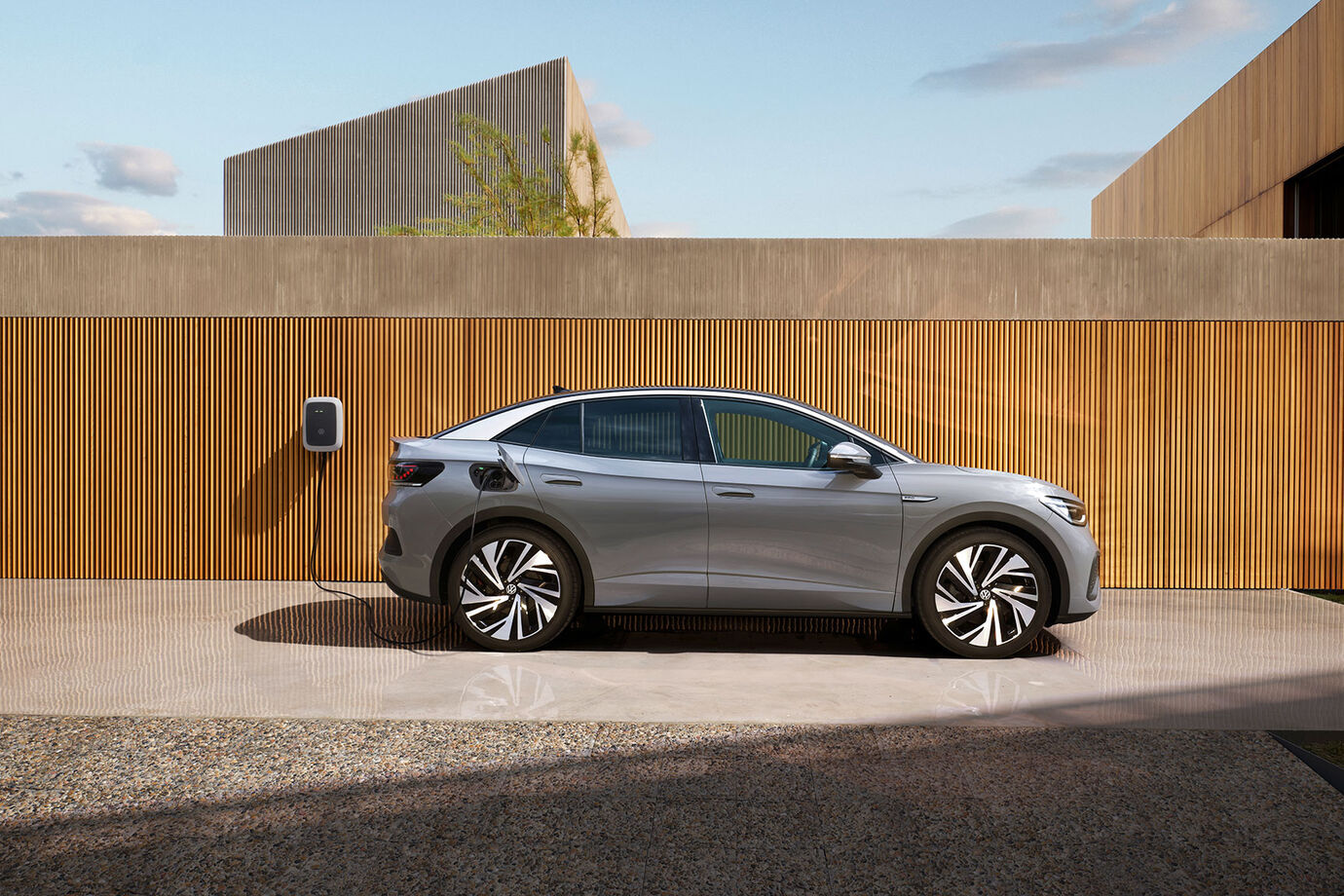 id5-ext-beauty-side-charging-grey-10-6.jpg